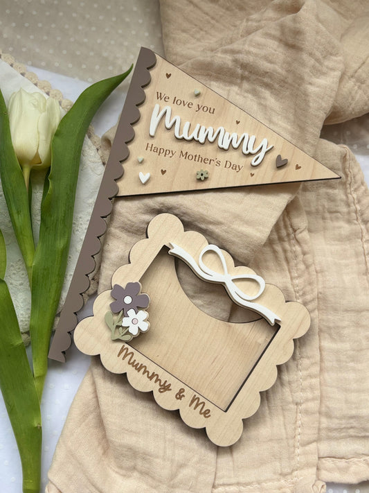 Mother’s Day Wooden Gift Flag - Mama is My Bestie - Happy Mother’s Day