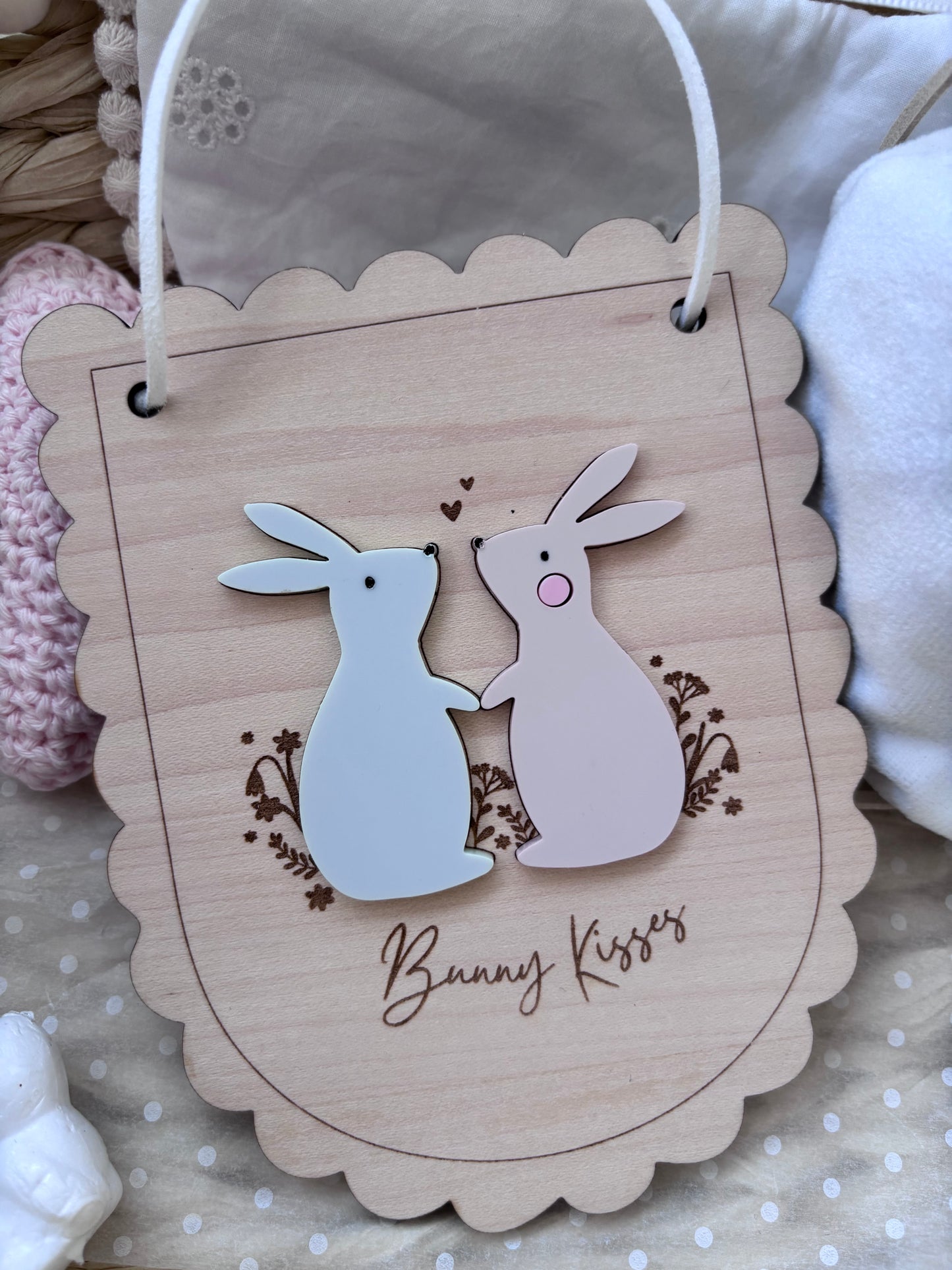 Easter Bunny Kisses Scallop Plaque