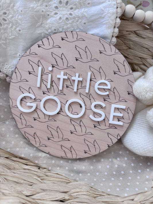 Little Goose Round Plaque