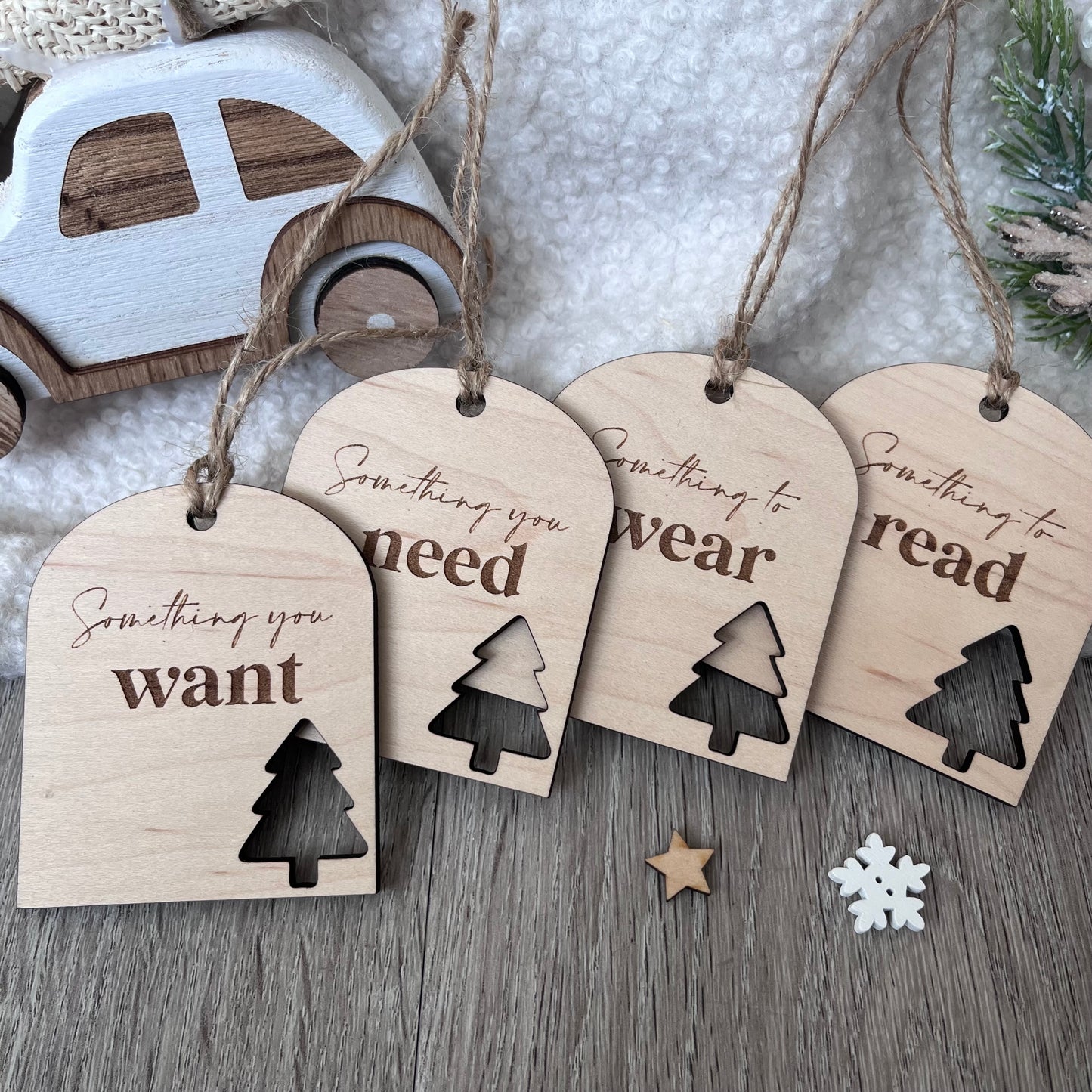 Mindful Gifting Wooden Tags - Christmas Tree