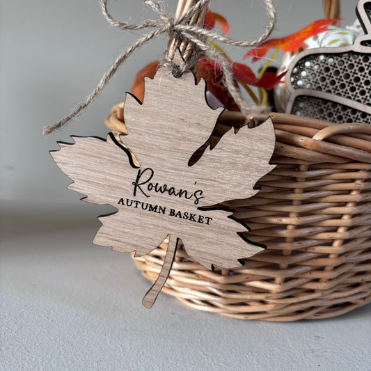 Maple Leaf - Acorn Wooden Tag