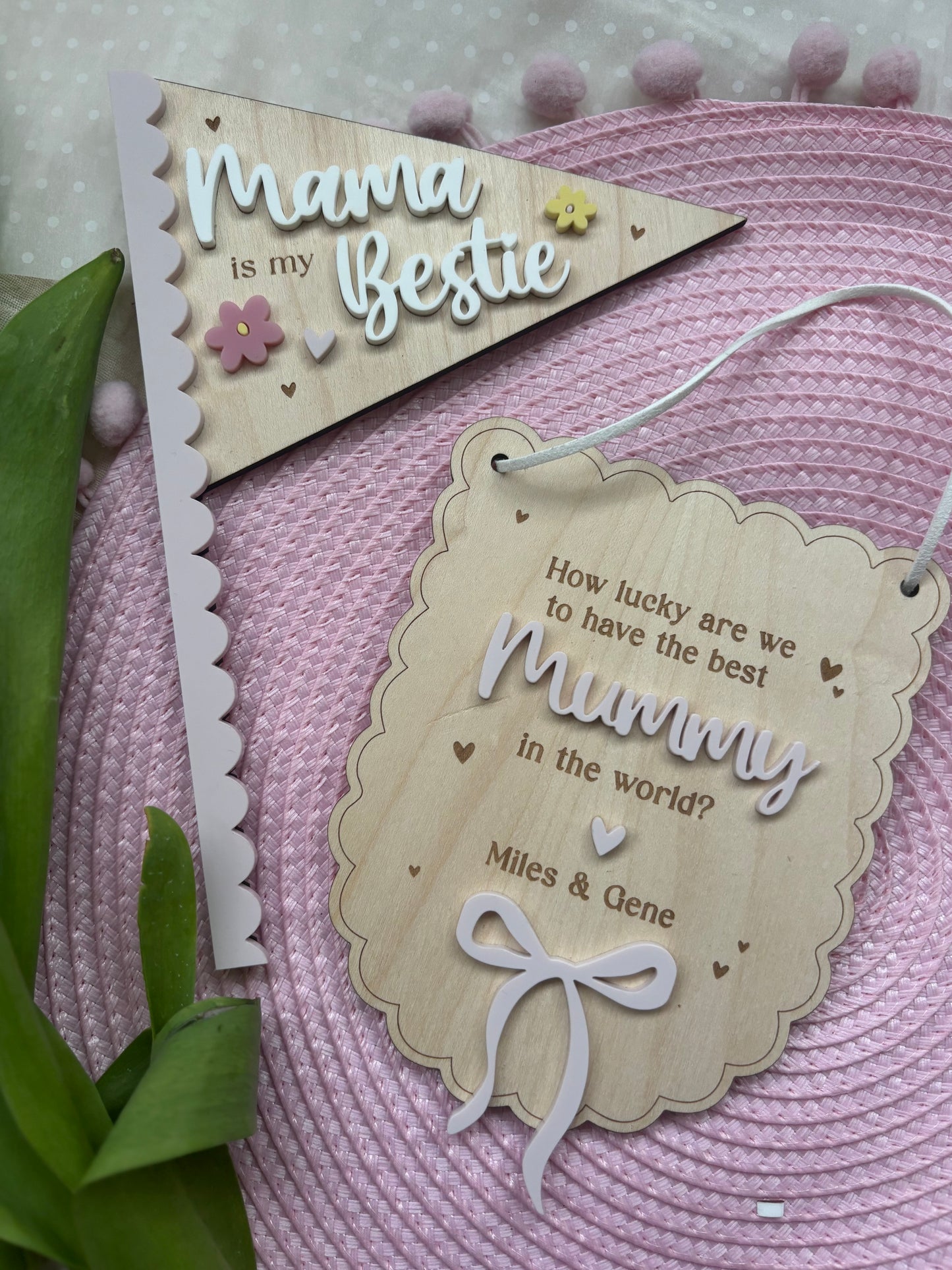 Mother's Day Gift Plaque - Best Mum in the World Personalised Gift Plaque Wood and Acrylic