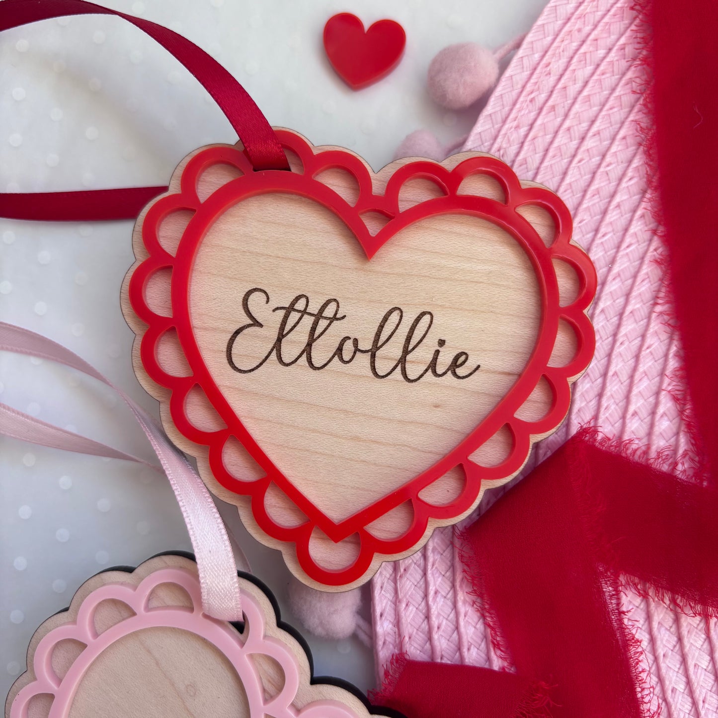 Valentines Scallop Heart Tag