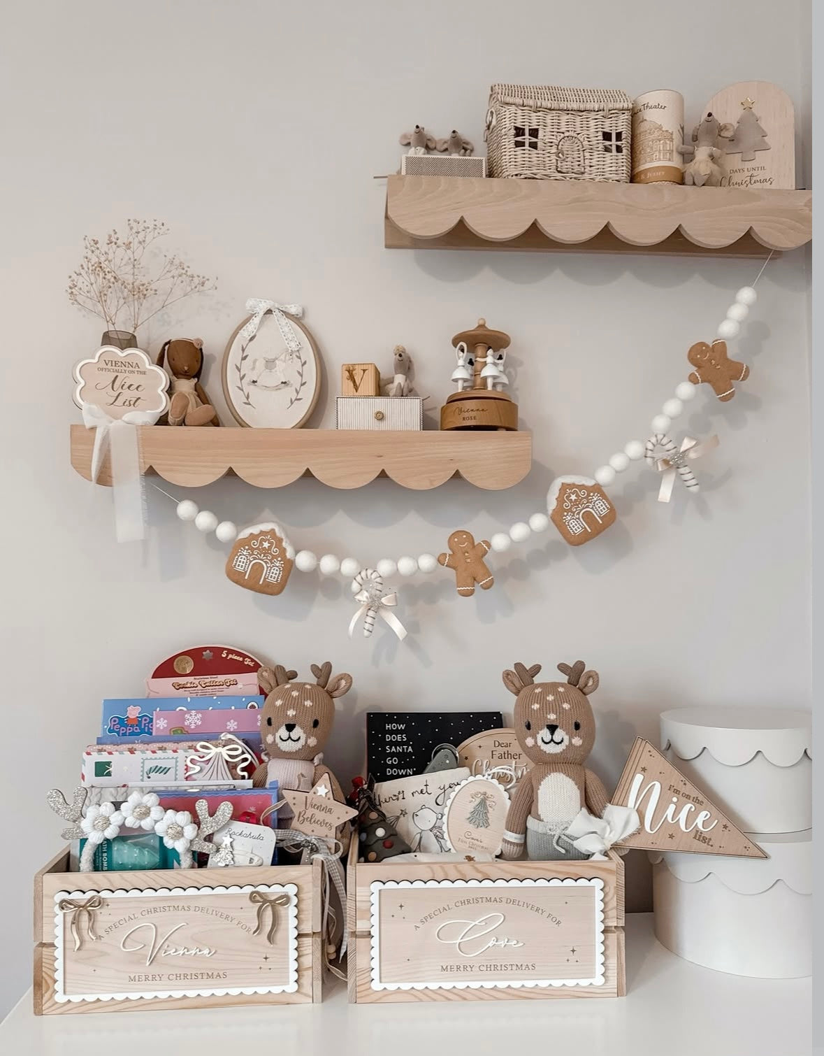 Christmas Eve Crate Scallop Plaques